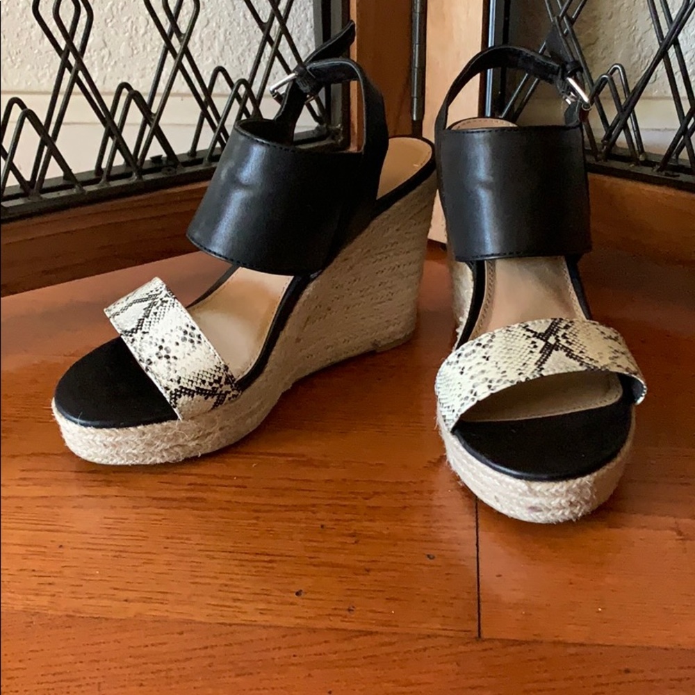 Metaphor sandals